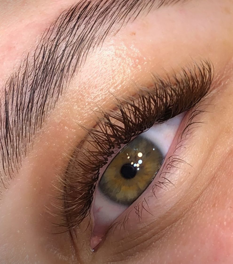Detalhe Cílios Marrom 2